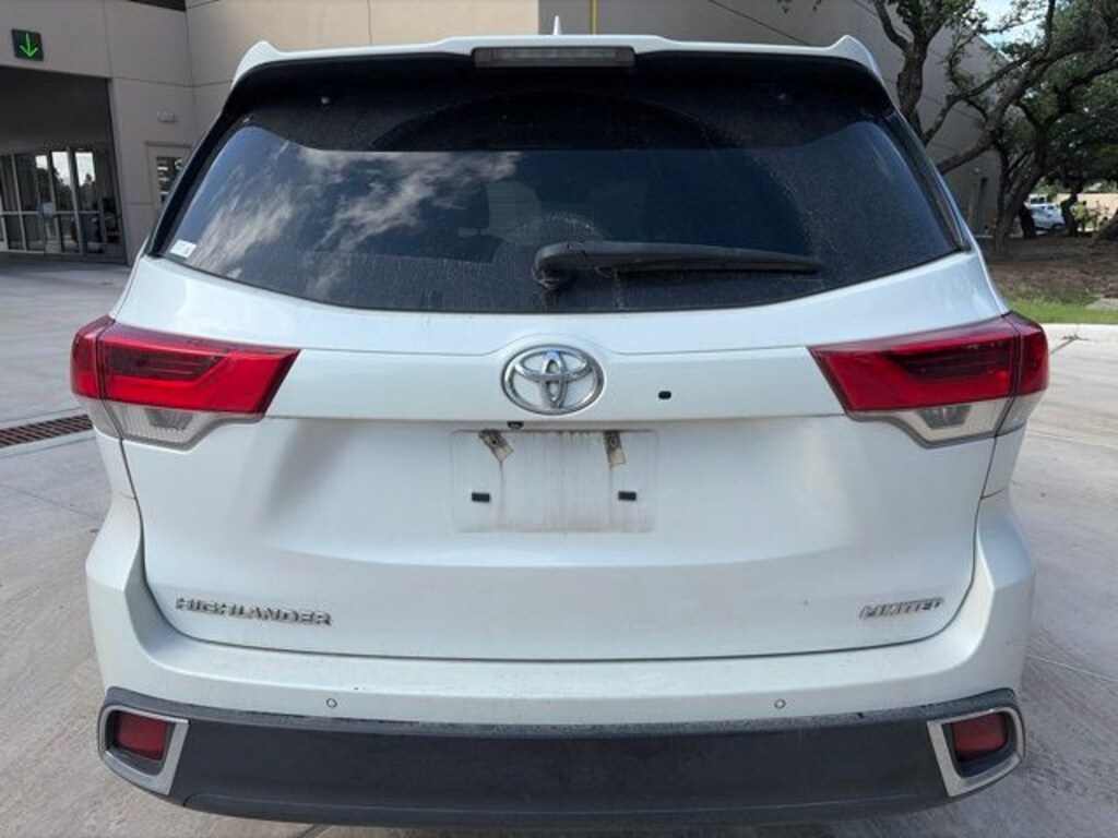 Used 2018 Toyota Highlander Limited SUV