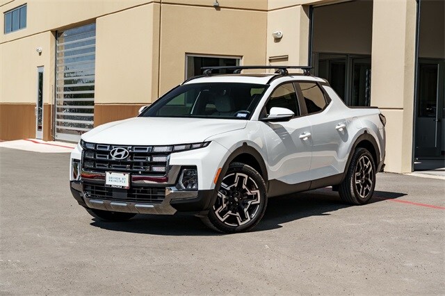 2025 Hyundai Santa Cruz Limited photo 2