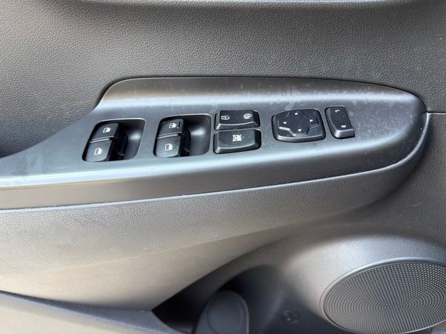 2020 Hyundai Kona SE - Photo 17