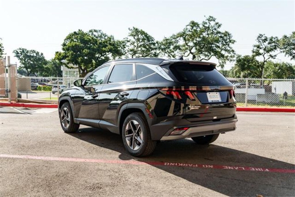 New 2026 Hyundai Tucson SEL FWD SUV