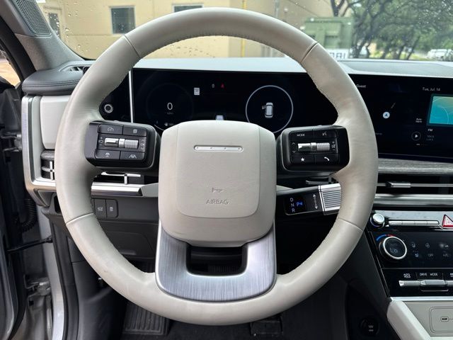 2025 Hyundai Santa Fe Limited - Photo 7