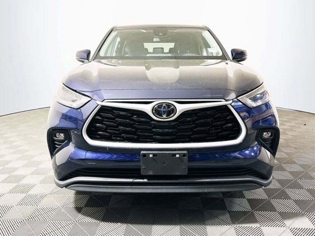 Certified 2025 Toyota Highlander LE SUV
