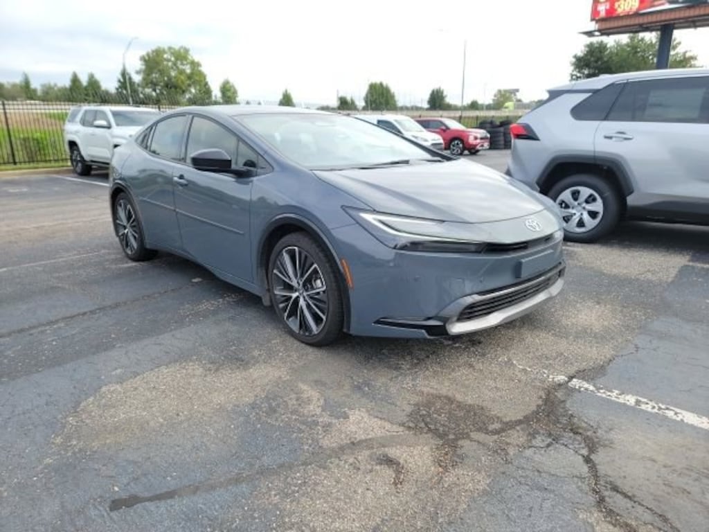 Used 2024 Toyota Prius XLE Hatchback