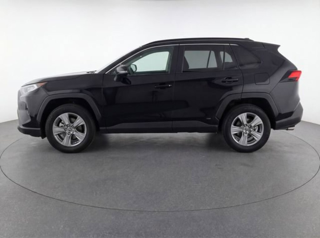 Used 2025 Toyota RAV4 XLE SUV