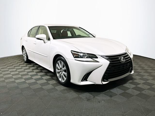 2016 Lexus GS 200t's photo
