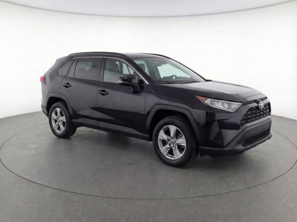 Used 2025 Toyota RAV4 XLE SUV