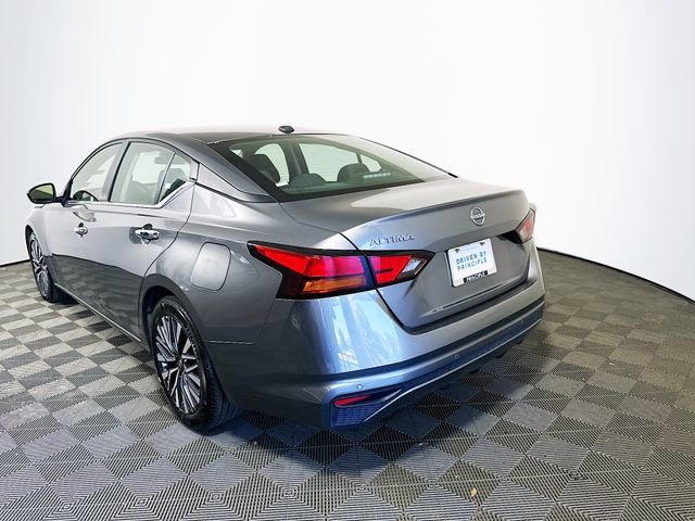 2025 Nissan Altima SV - Photo 6