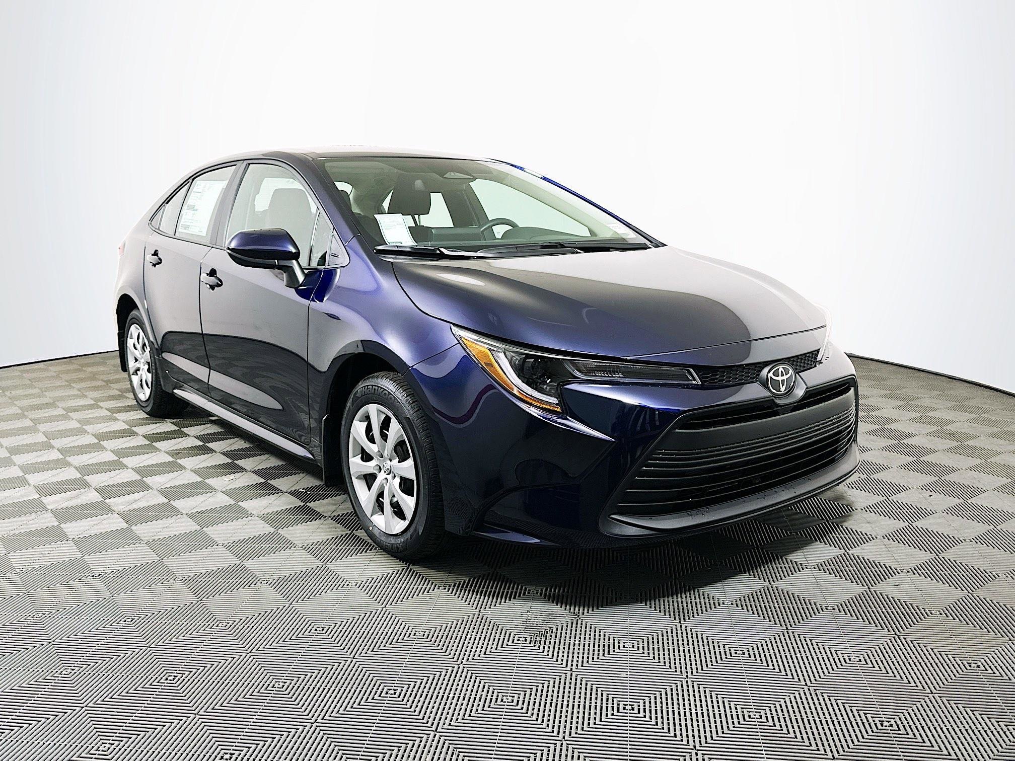 2026 Toyota Corolla LE's photo