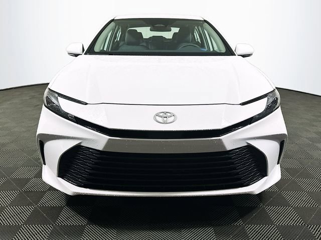 2025 Toyota Camry LE photo 2