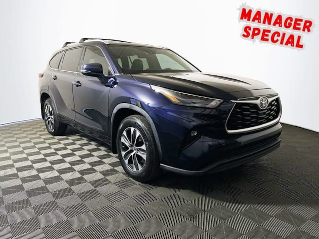 Used 2022 Toyota Highlander XLE SUV