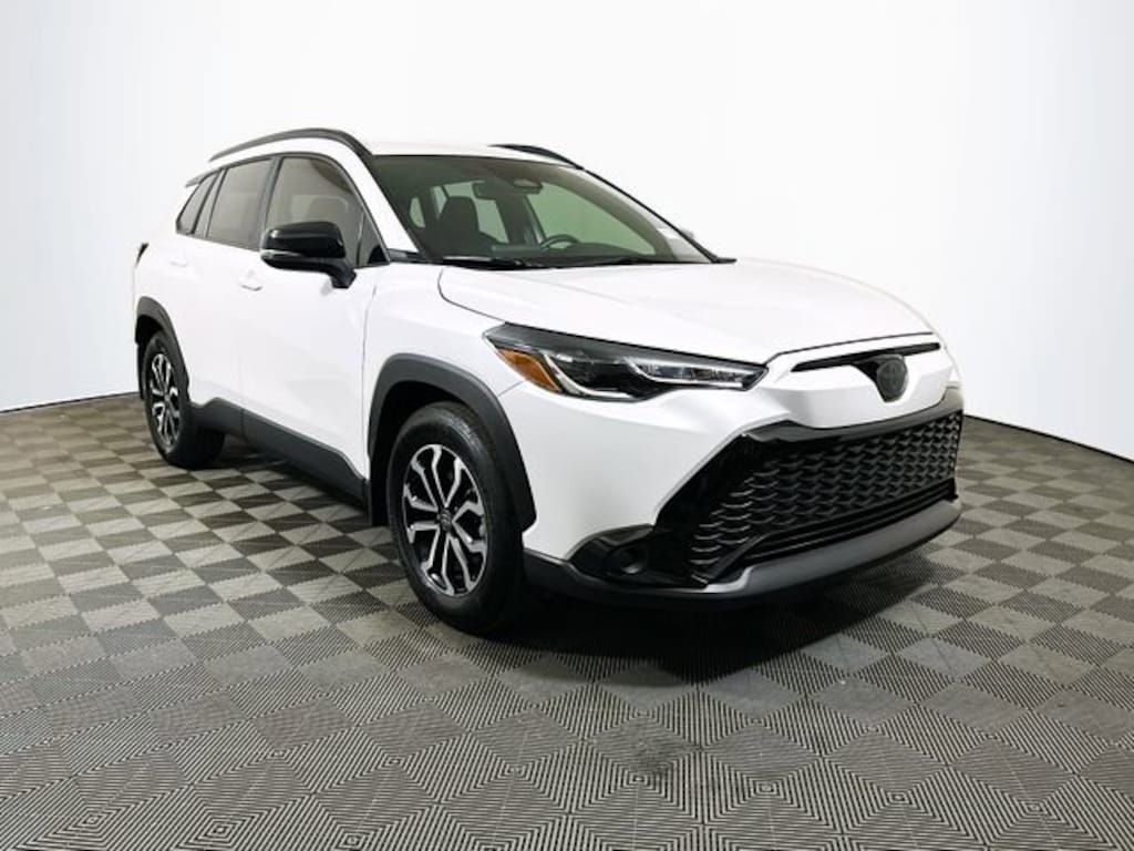 Certified 2025 Toyota Corolla Cross SE SUV