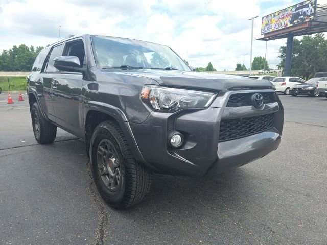 2019 Toyota 4Runner SR5 V6's photo