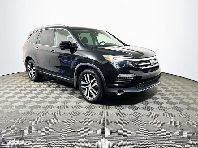 2017 Honda Pilot 2WD Touring's photo
