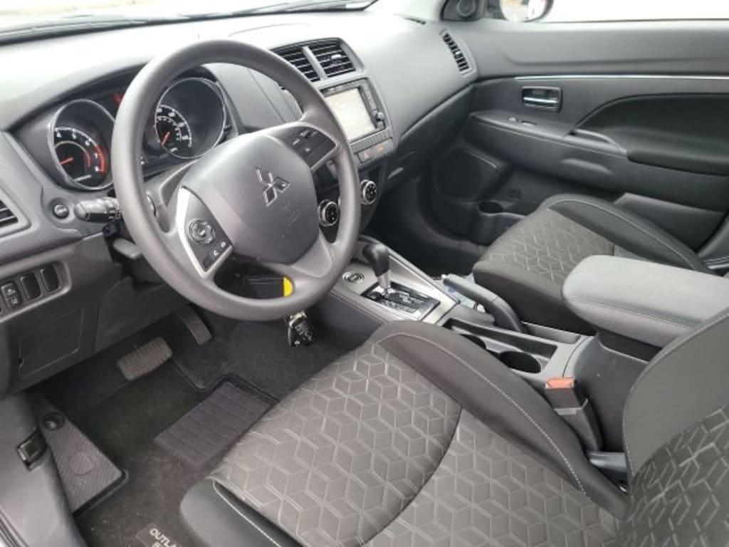 Used 2024 Mitsubishi Outlander Sport 2.0 SUV