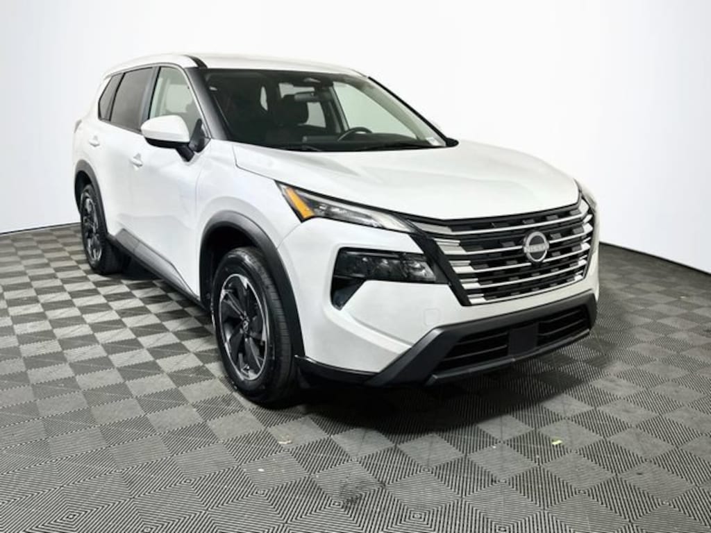 Used 2024 Nissan Rogue SV SUV
