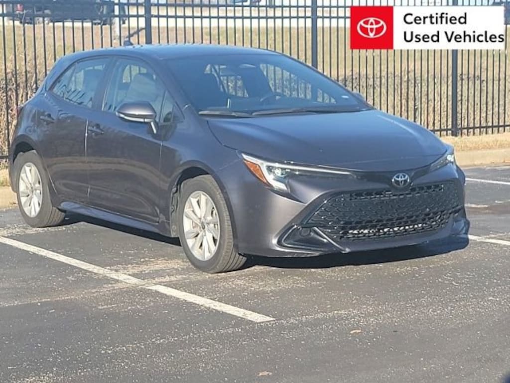 Used 2024 Toyota Corolla Hatchback SE Hatchback