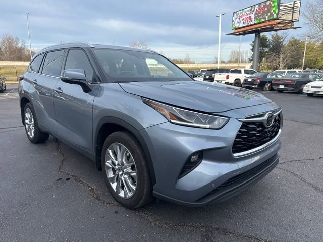 2024 Toyota Highlander Limited's photo