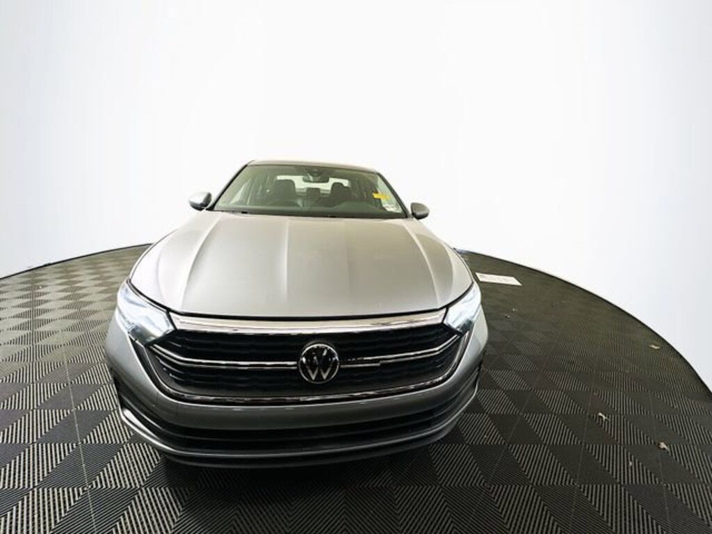 Used 2024 Volkswagen Jetta 1.5T SE Sedan