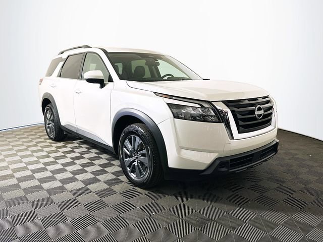 2024 Nissan Pathfinder SV 2WD's photo