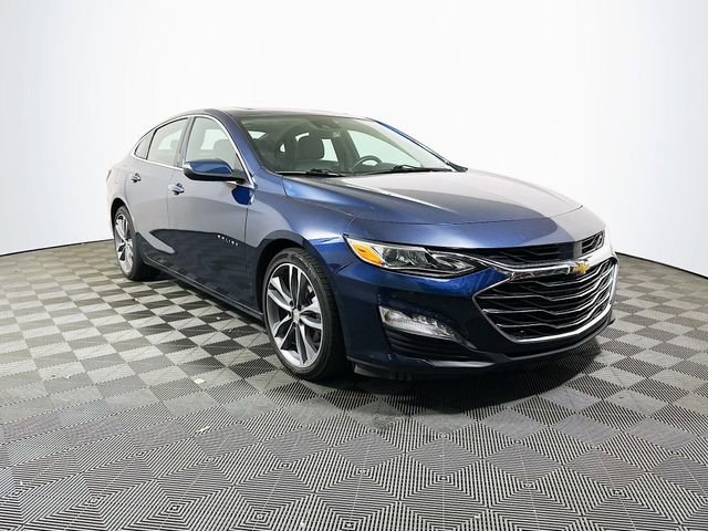 2022 Chevrolet Malibu Premier's photo