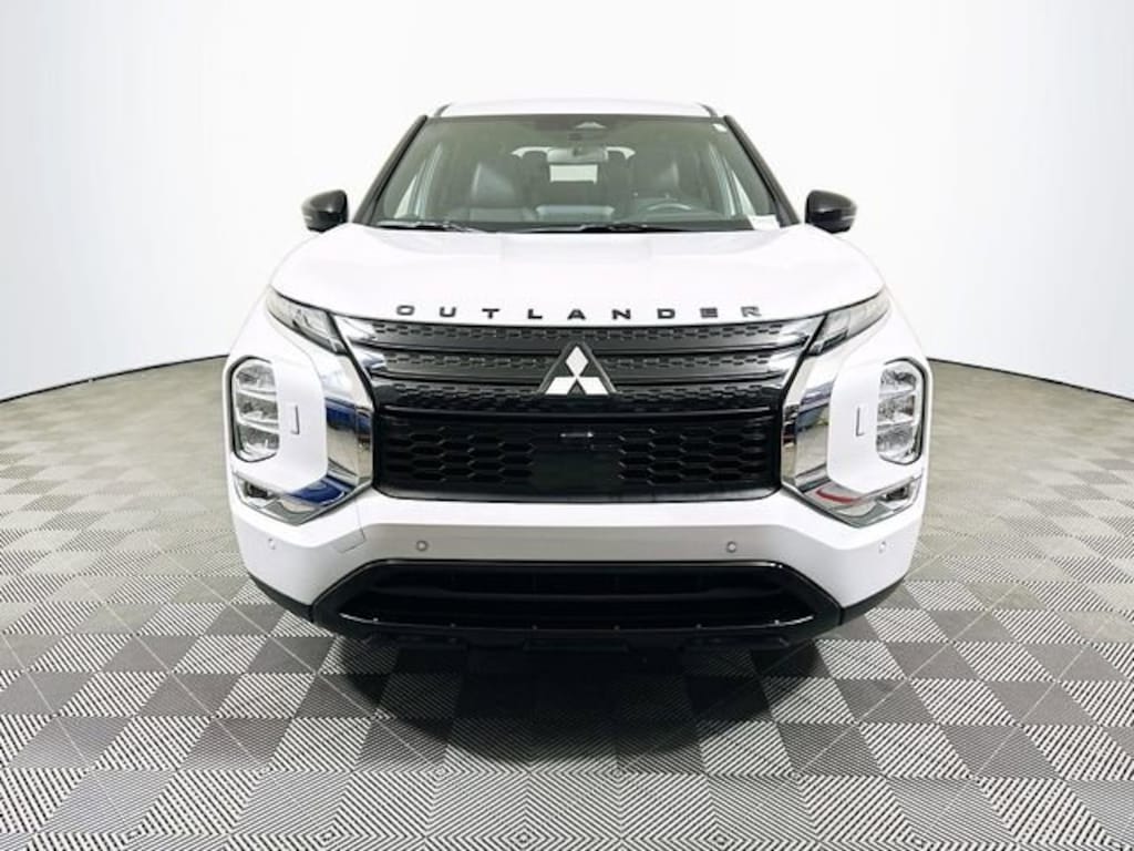 Used 2023 Mitsubishi Outlander SE SUV
