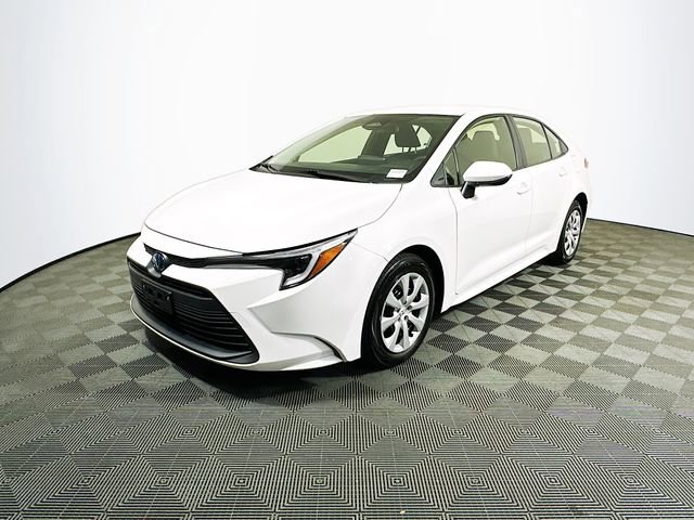 2023 Toyota Corolla Hybrid LE photo 3