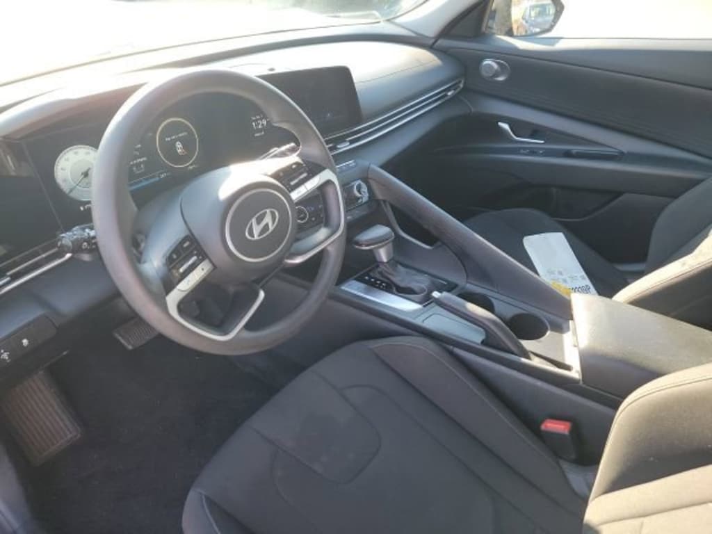 Used 2024 Hyundai Elantra SEL Sedan