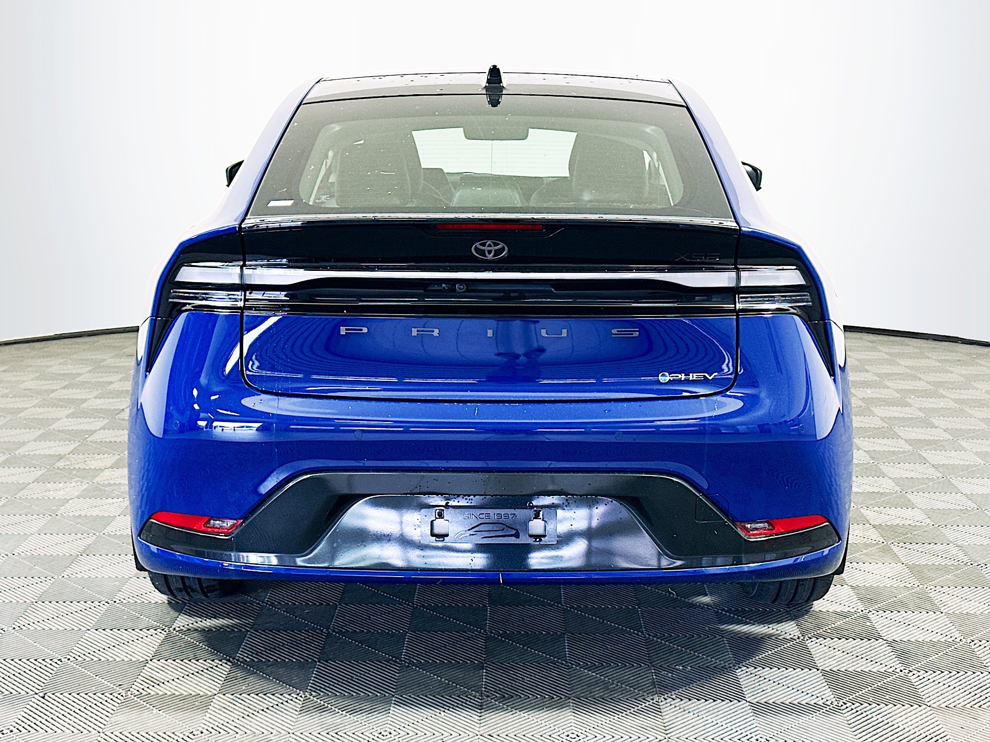 2026 Toyota Prius Plug-in Hybrid XSE Premium - Photo 6