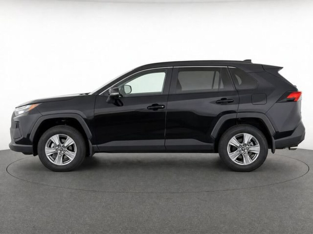 Used 2025 Toyota RAV4 XLE SUV