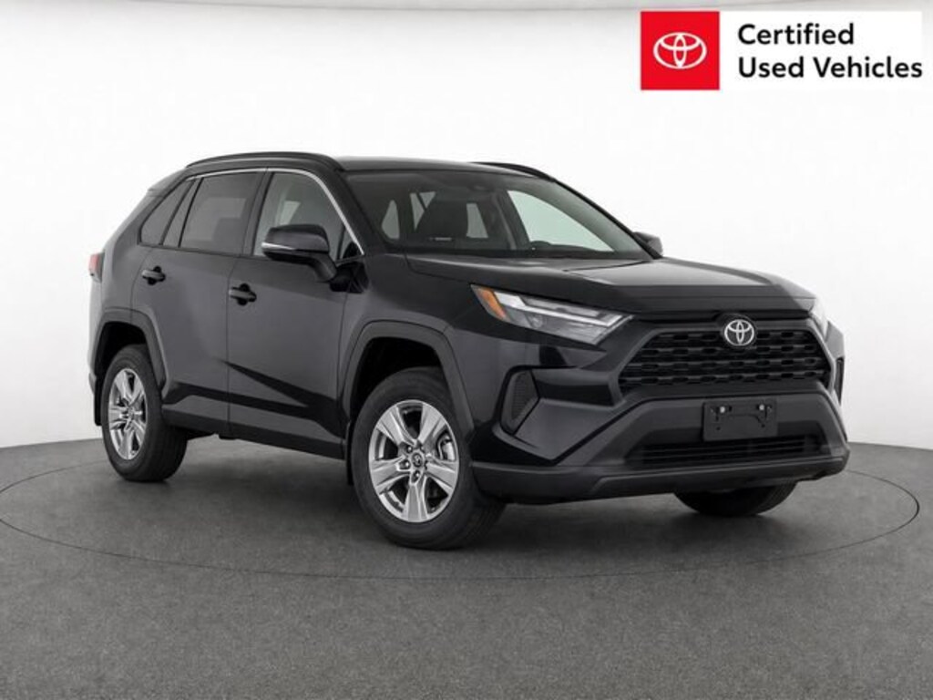 Used 2025 Toyota RAV4 XLE SUV