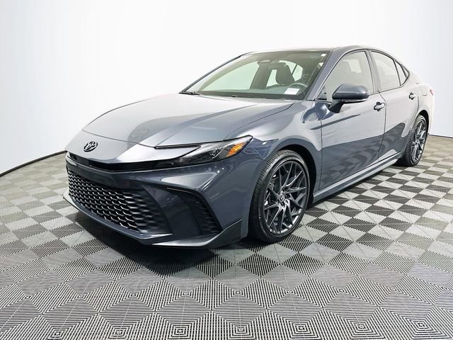 2025 Toyota Camry LE photo 3