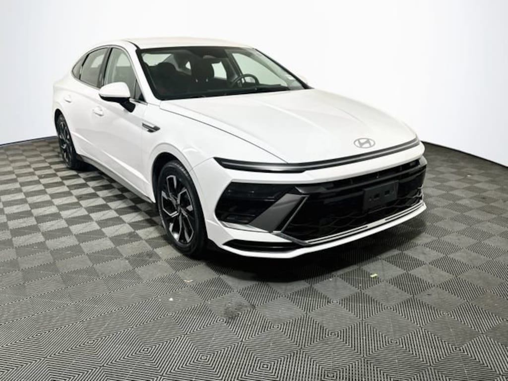 Used 2024 Hyundai Sonata SEL Sedan