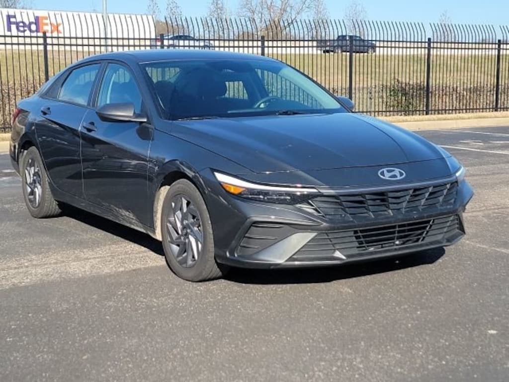 Used 2024 Hyundai Elantra SEL Sedan