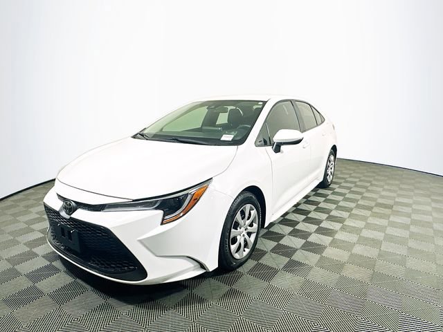 2020 Toyota Corolla LE photo 2