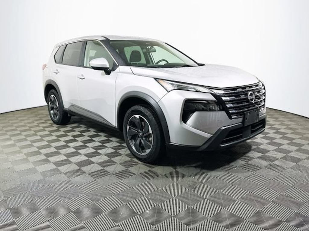 Used 2024 Nissan Rogue SV SUV