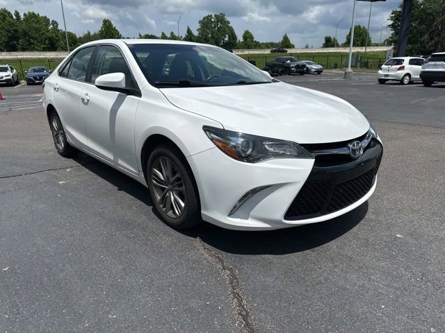 2017 Toyota Camry 2.5 Auto SE's photo