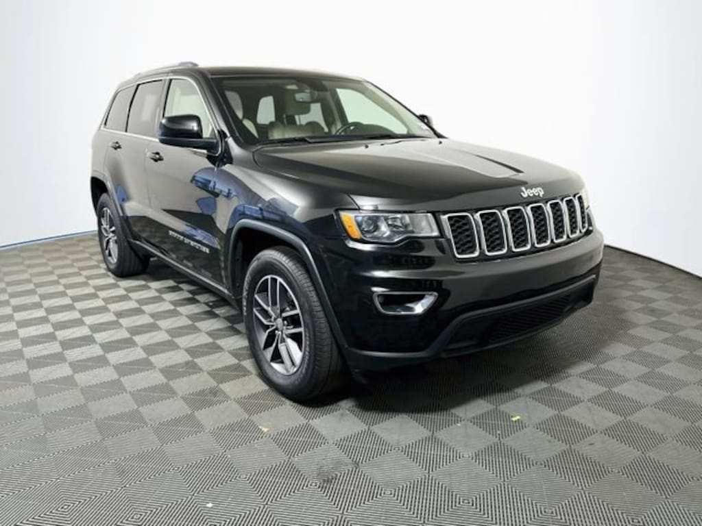 Used 2018 Jeep Grand Cherokee Laredo RWD SUV