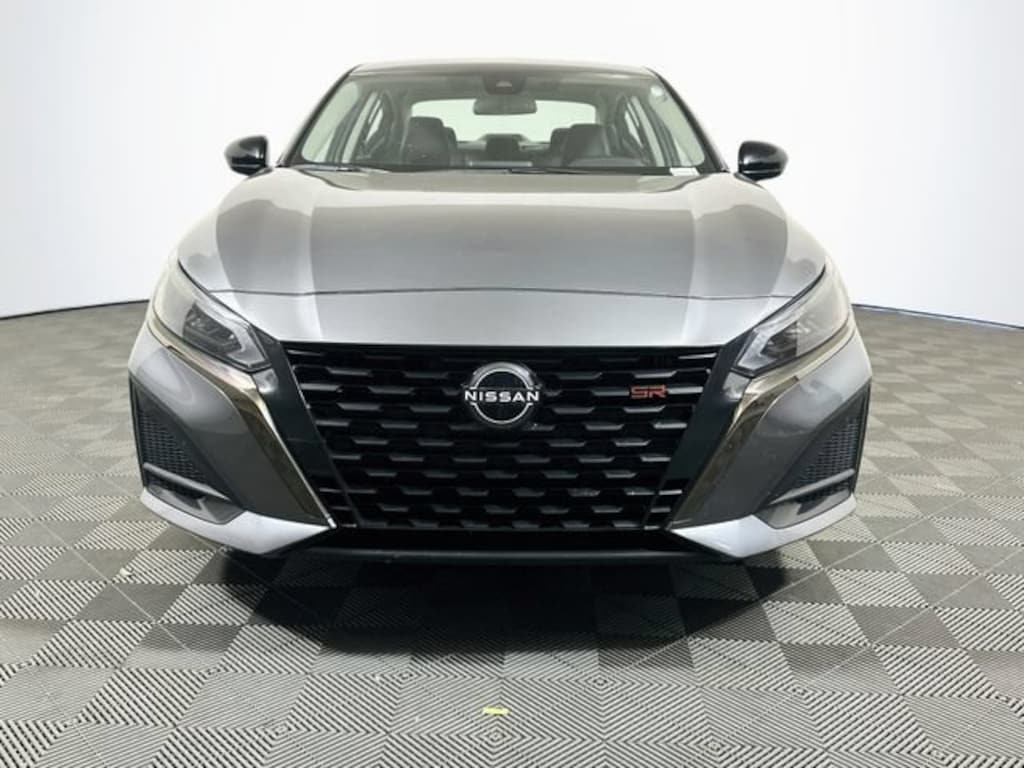 Used 2024 Nissan Altima 2.5 SR Sedan