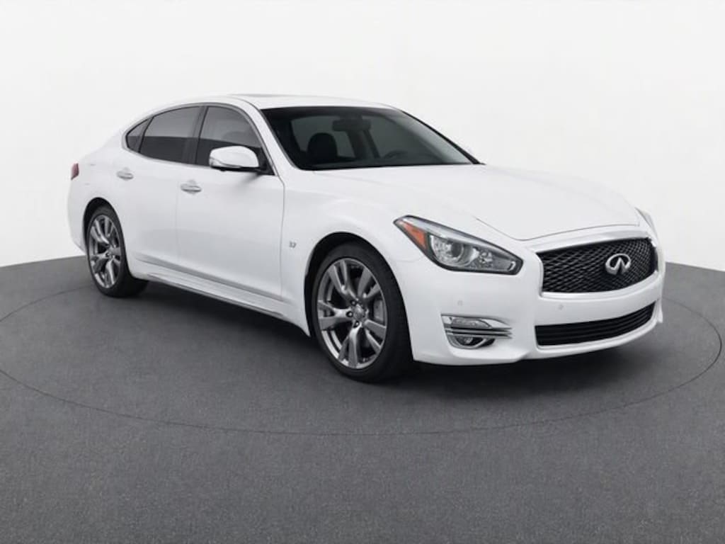Used 2018 INFINITI Q70L 3.7X LUXE Sedan