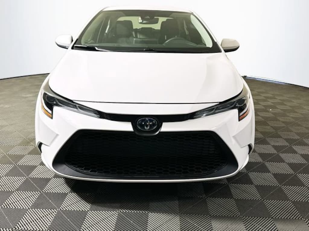 Used 2020 Toyota Corolla LE Sedan