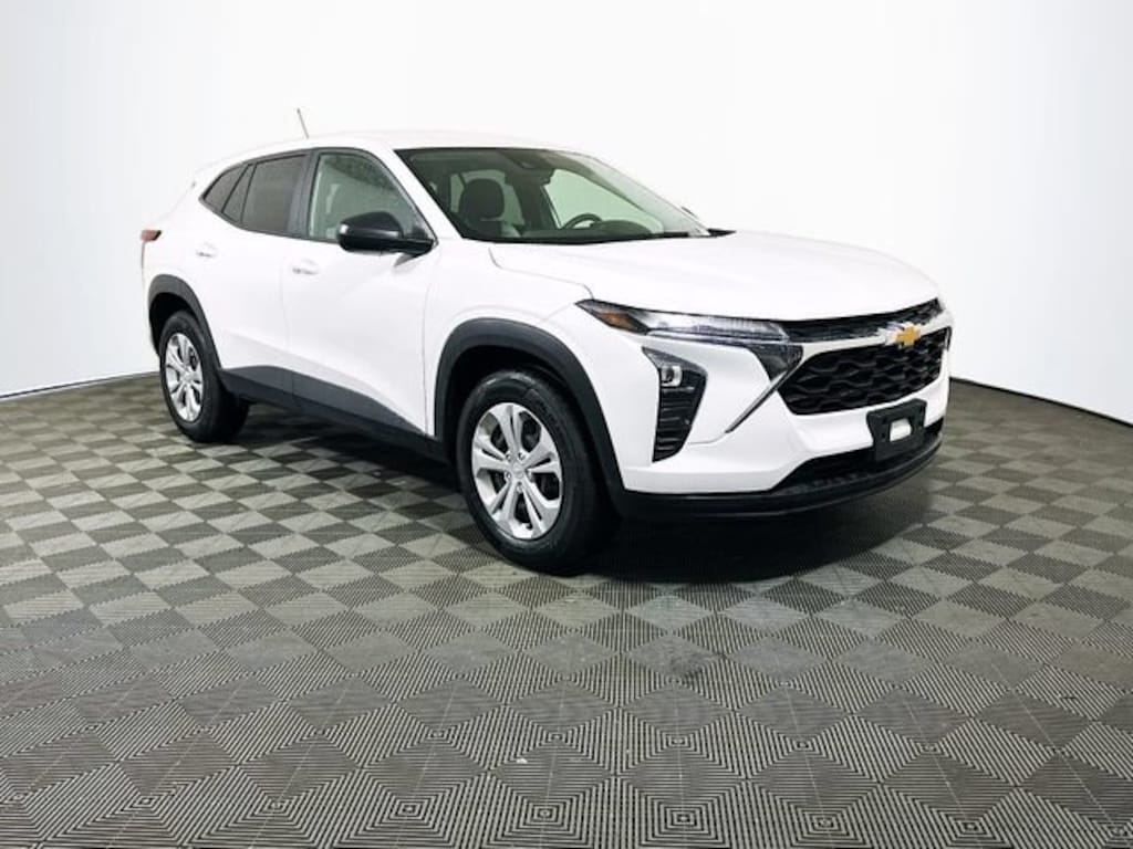 Used 2025 Chevrolet Trax LS SUV