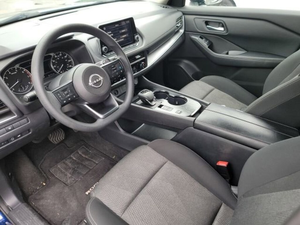 Used 2024 Nissan Rogue SV SUV