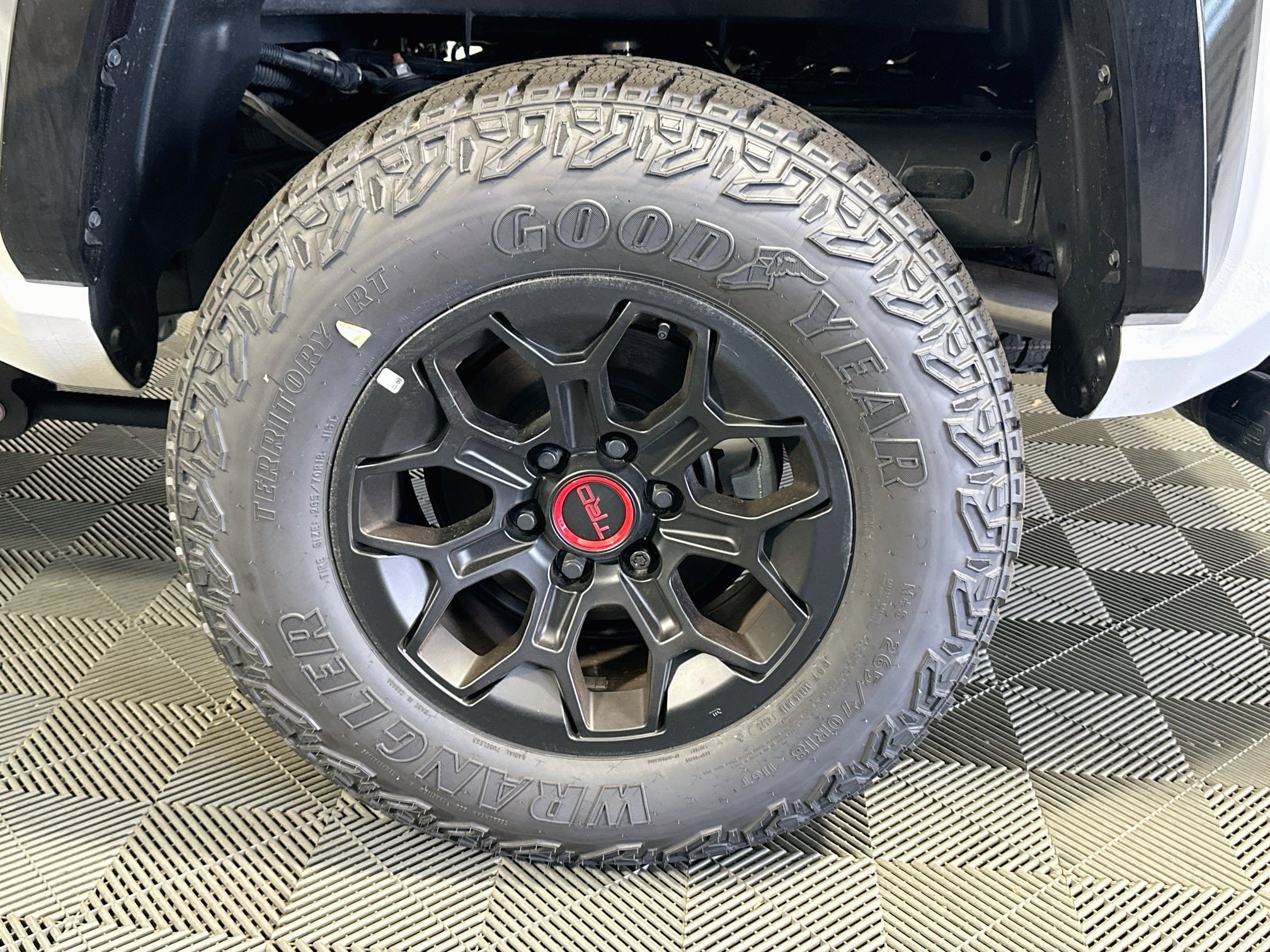 2026 Toyota Tacoma TRD Pro - Photo 11