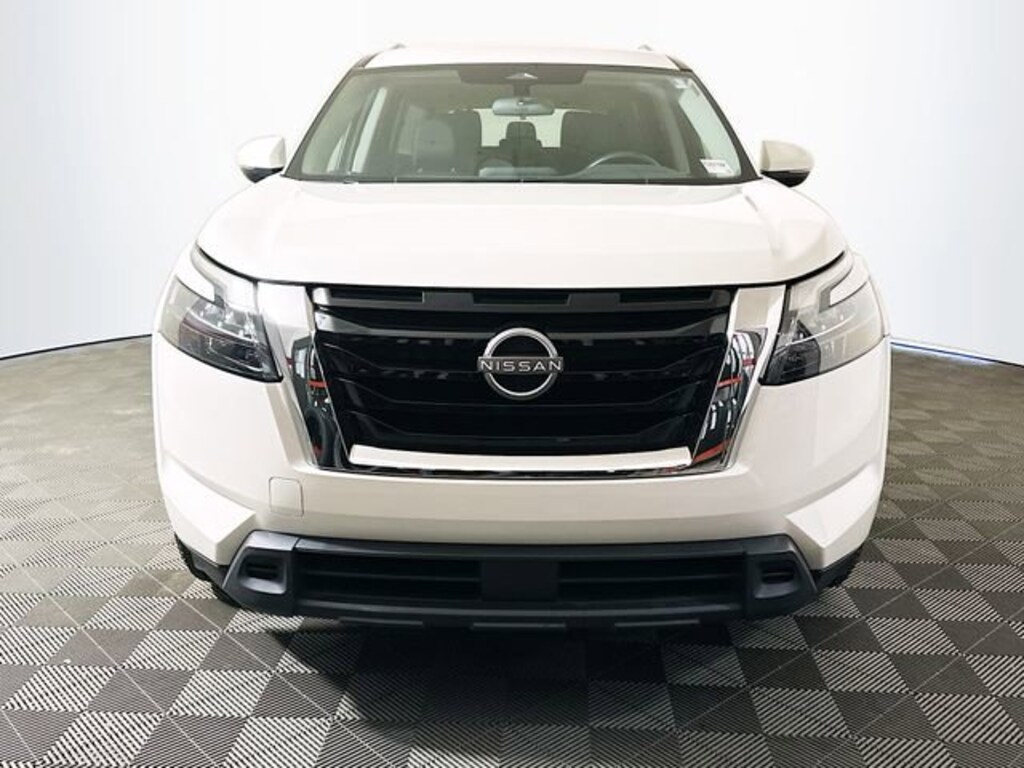 Used 2024 Nissan Pathfinder SV SUV