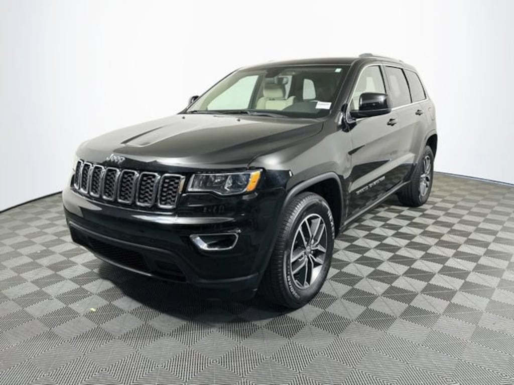 Used 2018 Jeep Grand Cherokee Laredo RWD SUV