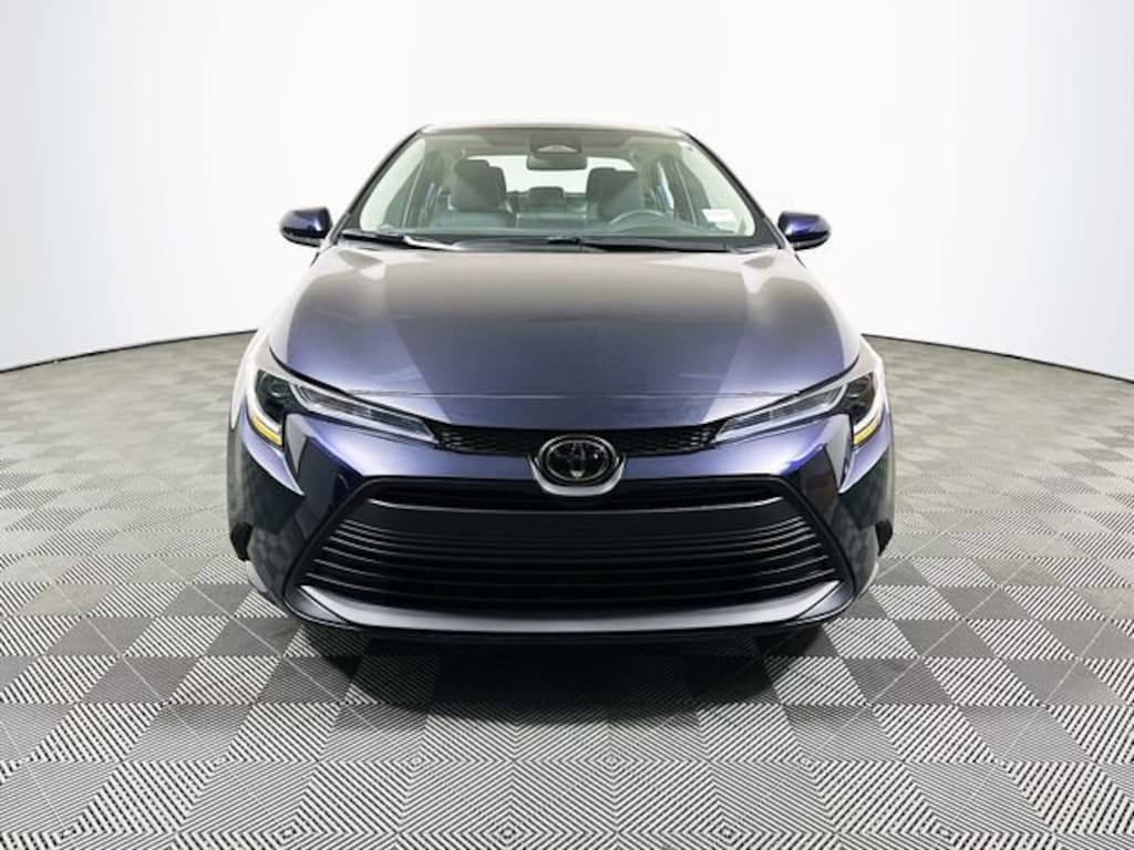 Certified 2025 Toyota Corolla LE Sedan