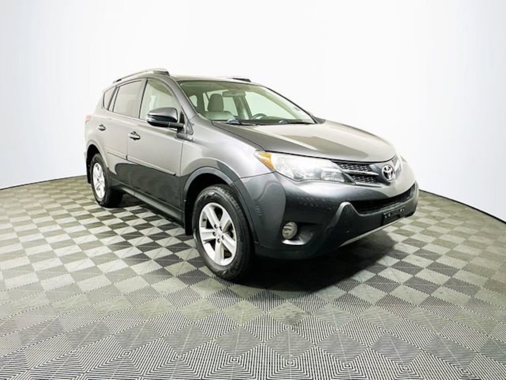 Used 2013 Toyota RAV4 XLE SUV
