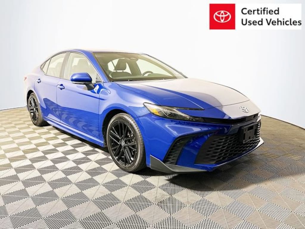 Certified 2025 Toyota Camry SE Sedan