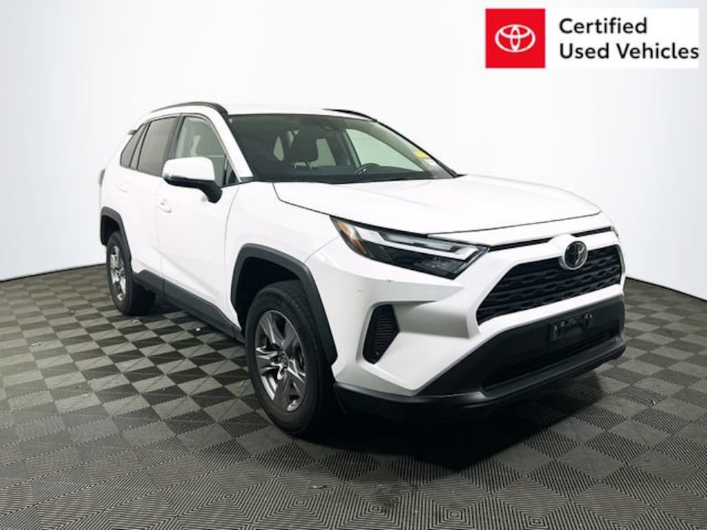 Used 2025 Toyota RAV4 XLE SUV