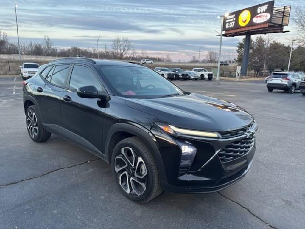 Used 2024 Chevrolet Trax 2RS SUV